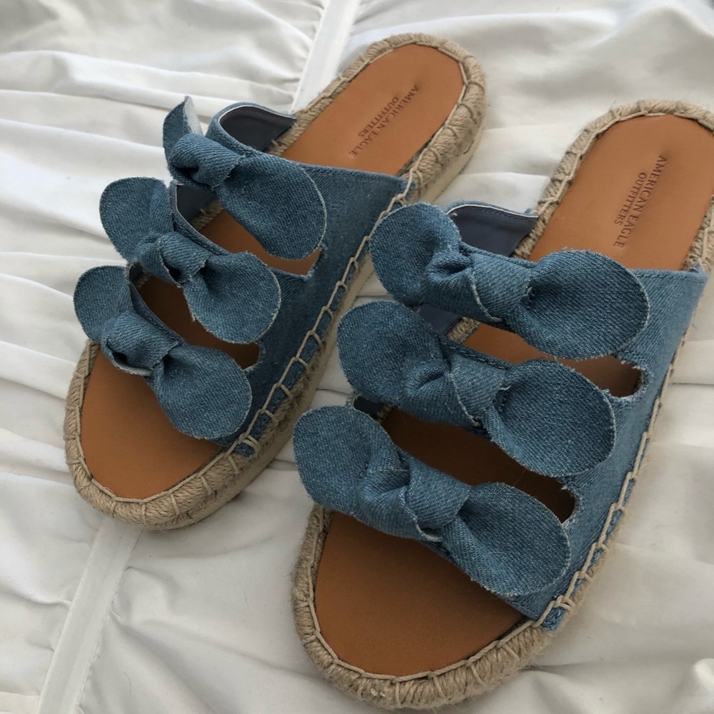 American Eagle Picnic Sandals